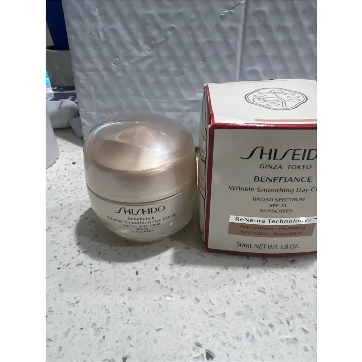 Shiseido Benefiance Wrinkle Smoothing Day Cream Spf 23 - 1.8oz