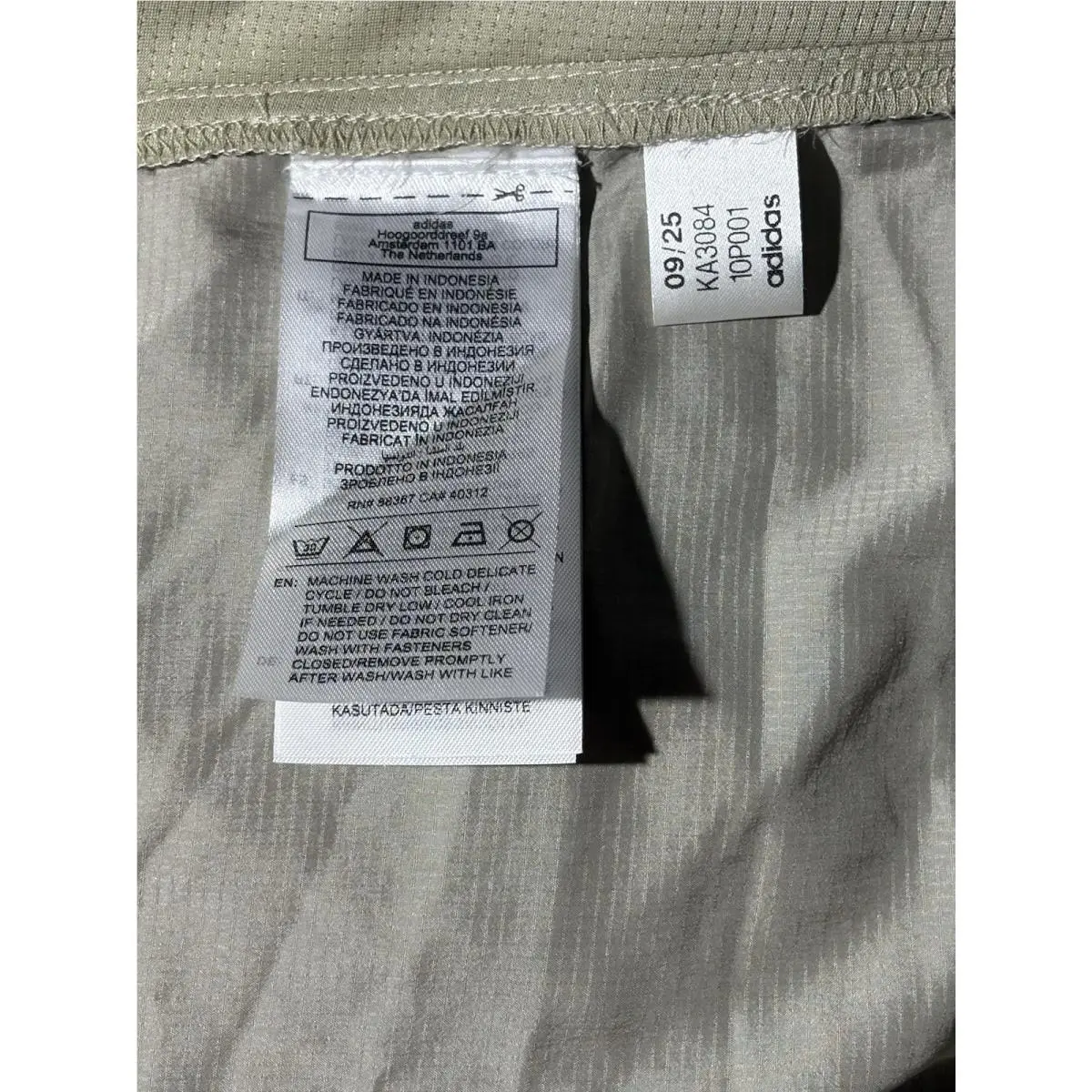 Adidas clothing - Adi365 Running Reflective Jacket - Running Reflective Jacket - KA3084 - Wonder Cargo - KA3084 7