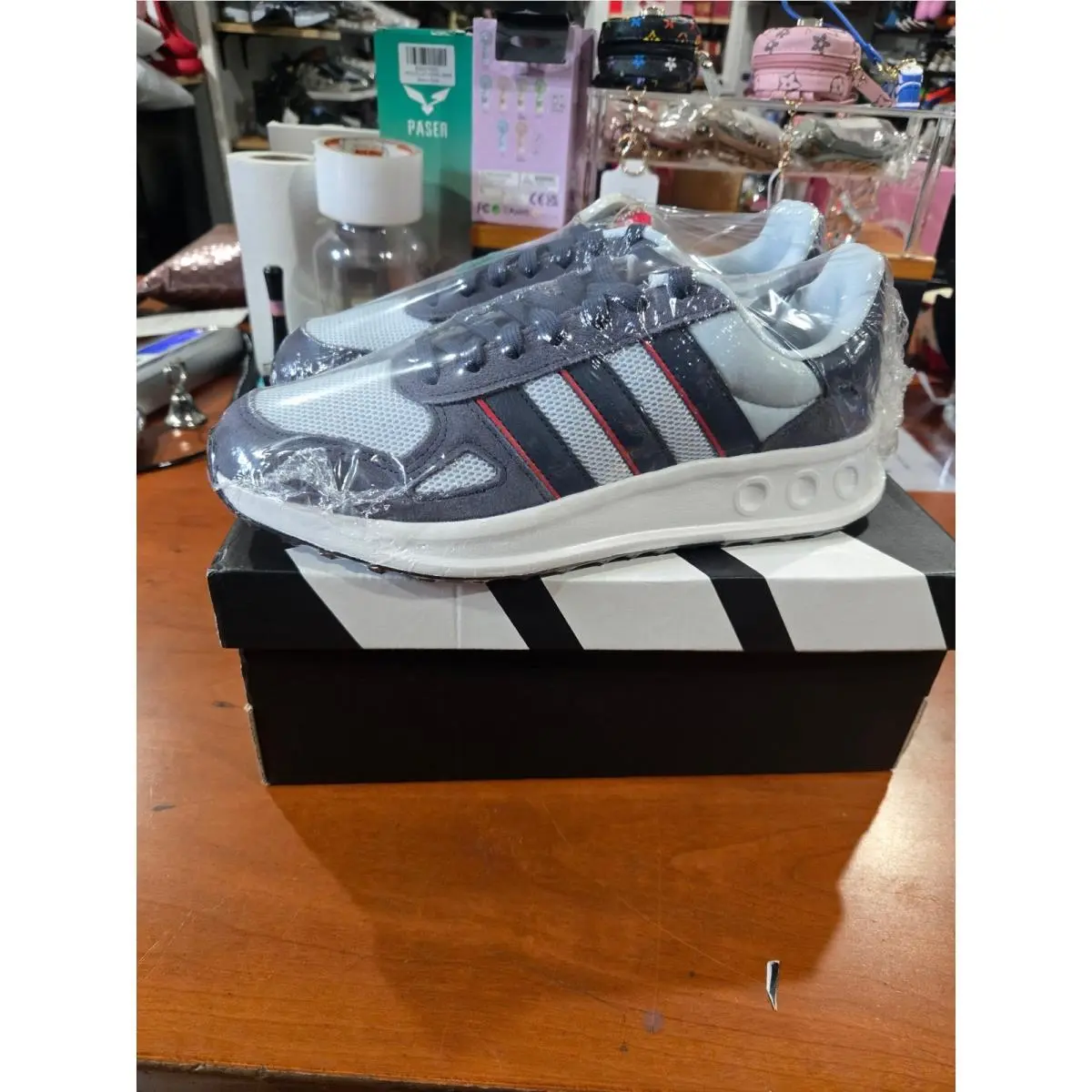 Adidas shoes - adidas Run 84 - Run - Gray 0