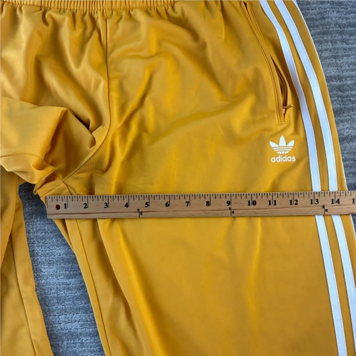 Adidas clothing - Yellow 9
