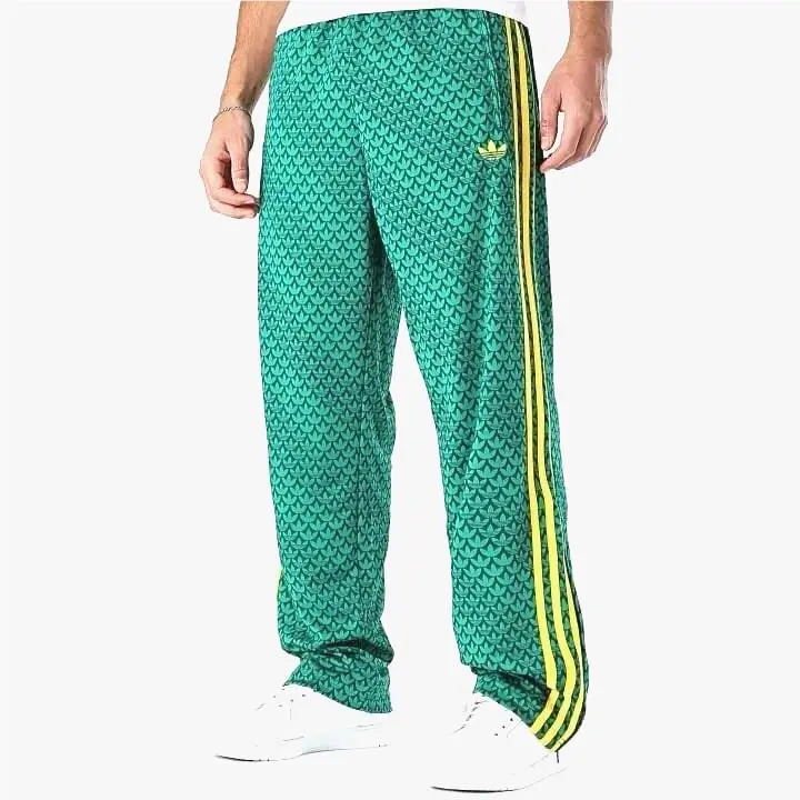 Adidas clothing - [