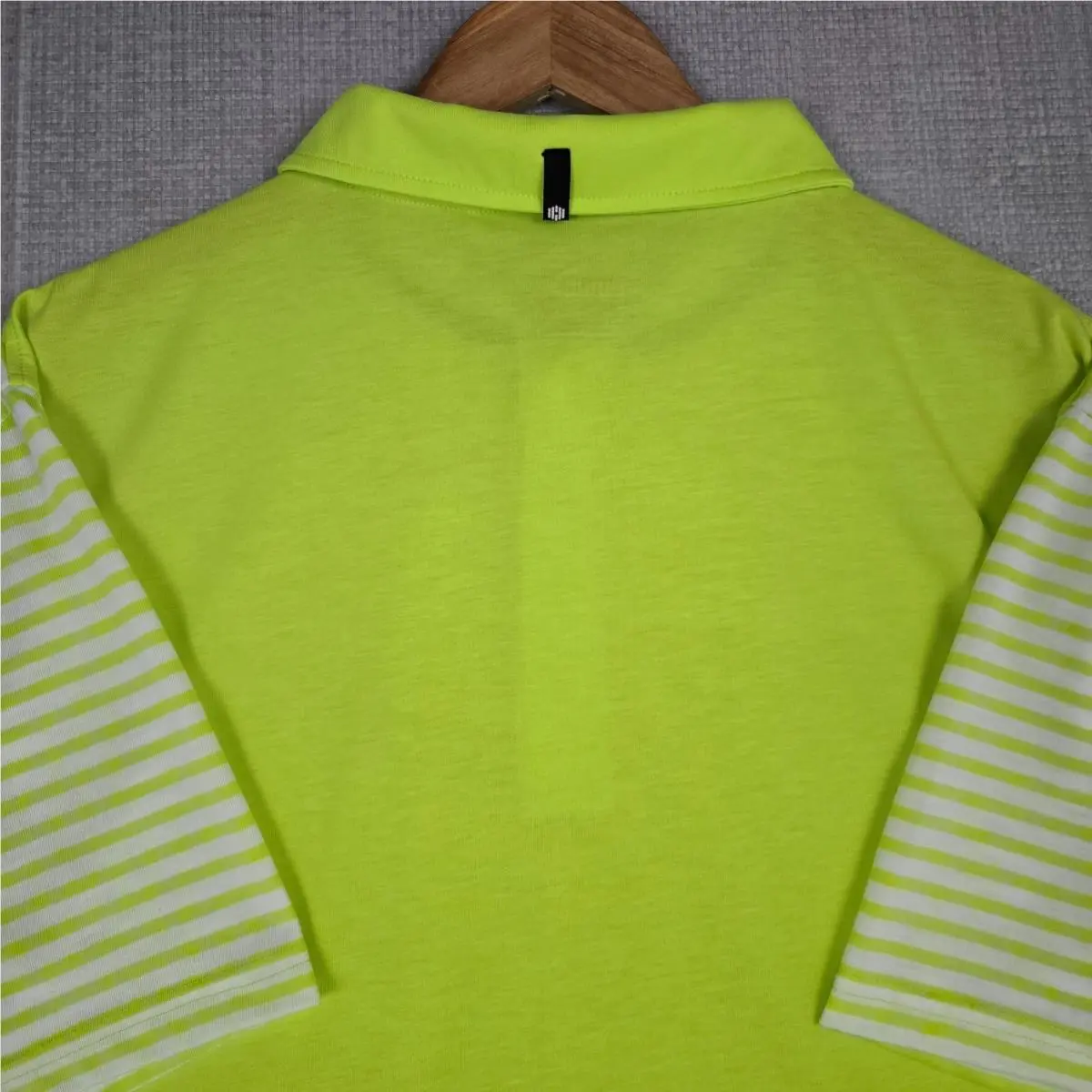 Puma clothing - short sleeve collared stretchy golf casual tennis button up front down wicking stretchy UV UPF lightweight chest length men`s size drycell dry cell bright hi viz neon green cotton polyester - Green 8