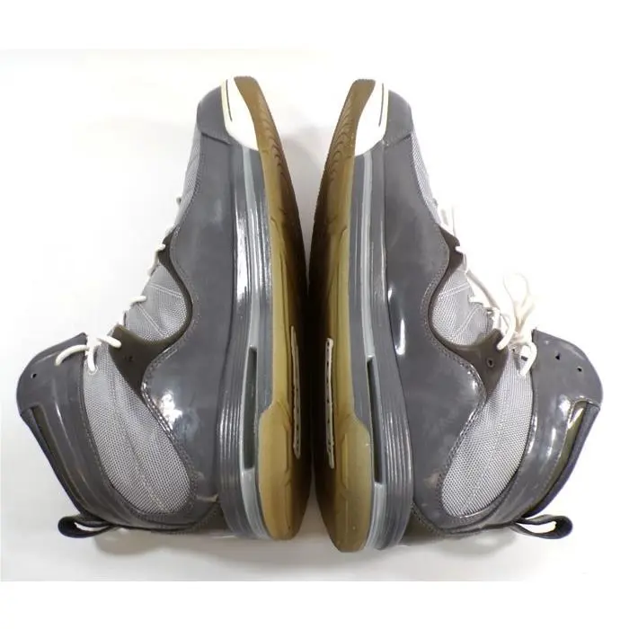 Nike shoes - Gray 3