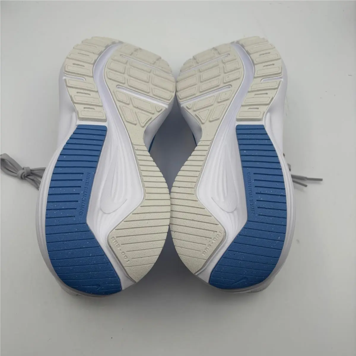 Nike shoes - Nike Downshifter 14 - Downshifter - White 4