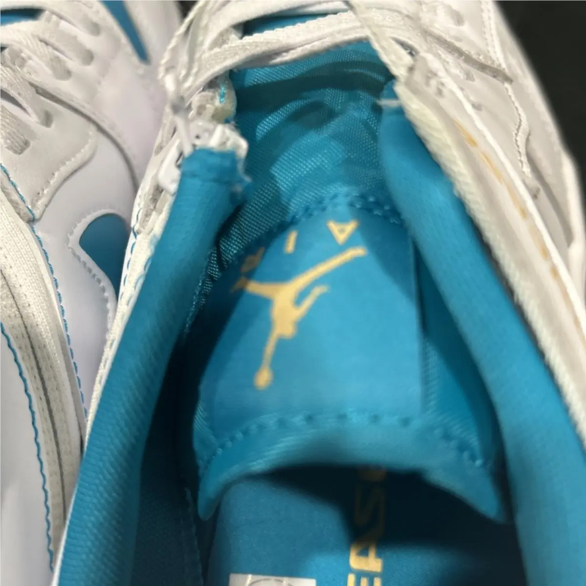 Nike shoes - Nike Air Jordan 1 - Air - White 9