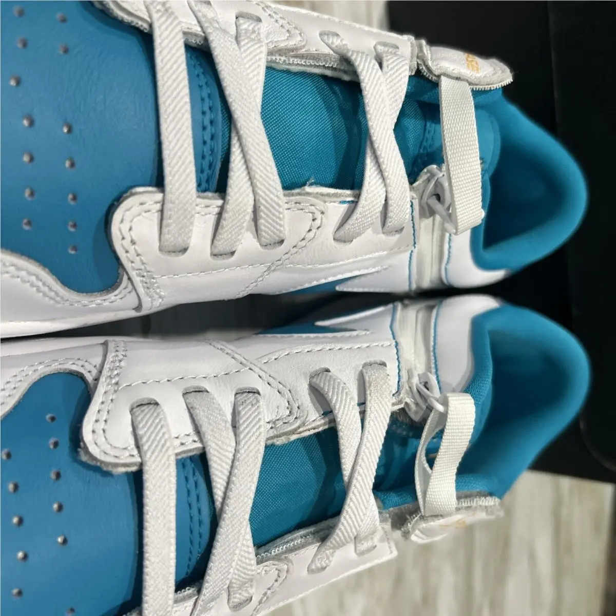 Nike shoes - Nike Air Jordan 1 - Air - White 16