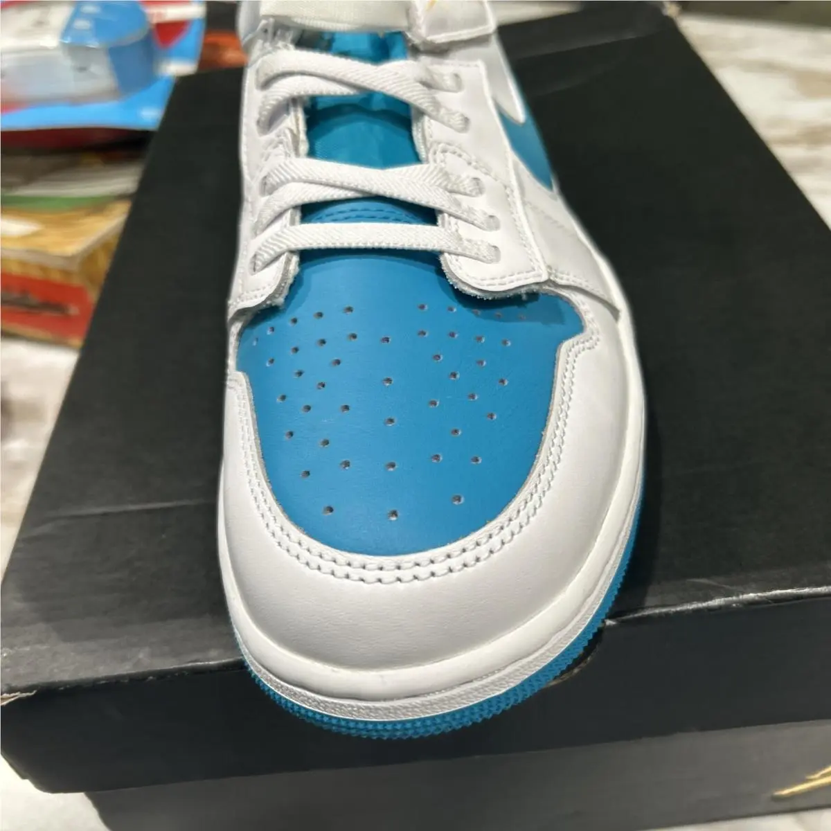 Nike shoes - Nike Air Jordan 1 - Air - White 4