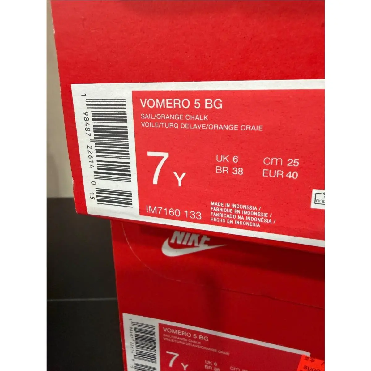 Nike shoes - White 4