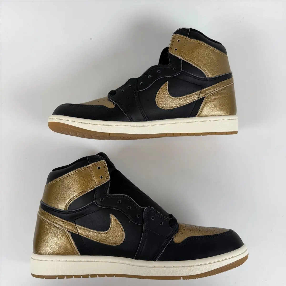 Nike shoes - Jordan 1 Retro High OG - Black 1
