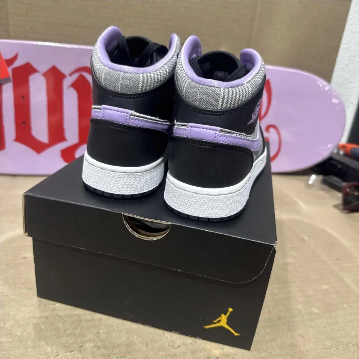 Nike shoes - Air Jordan 1 Mid SE - Purple 1