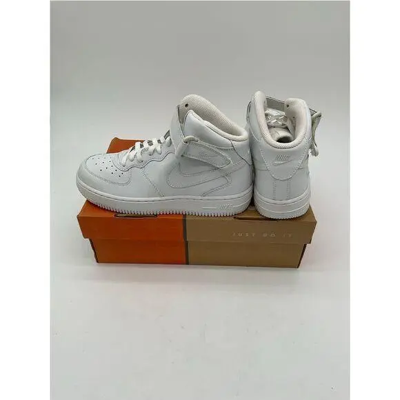Nike shoes - Multicolor 1