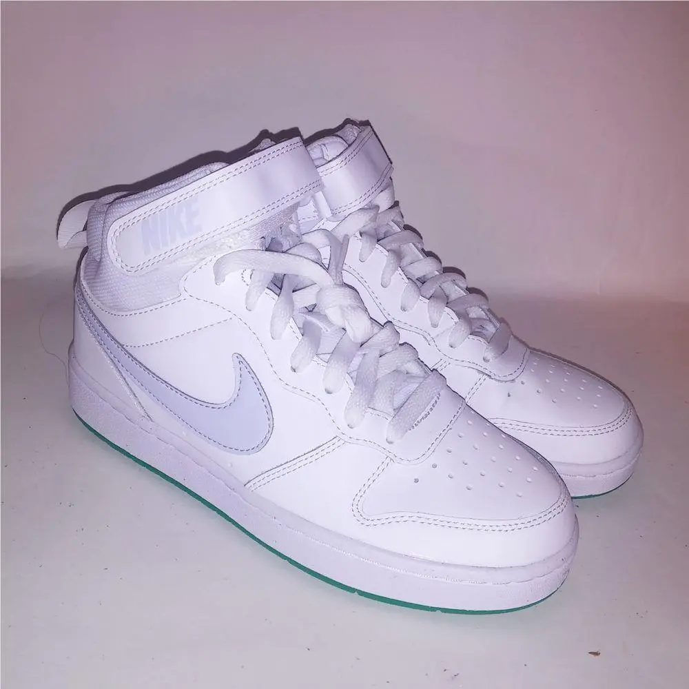 Nike shoes - White 2