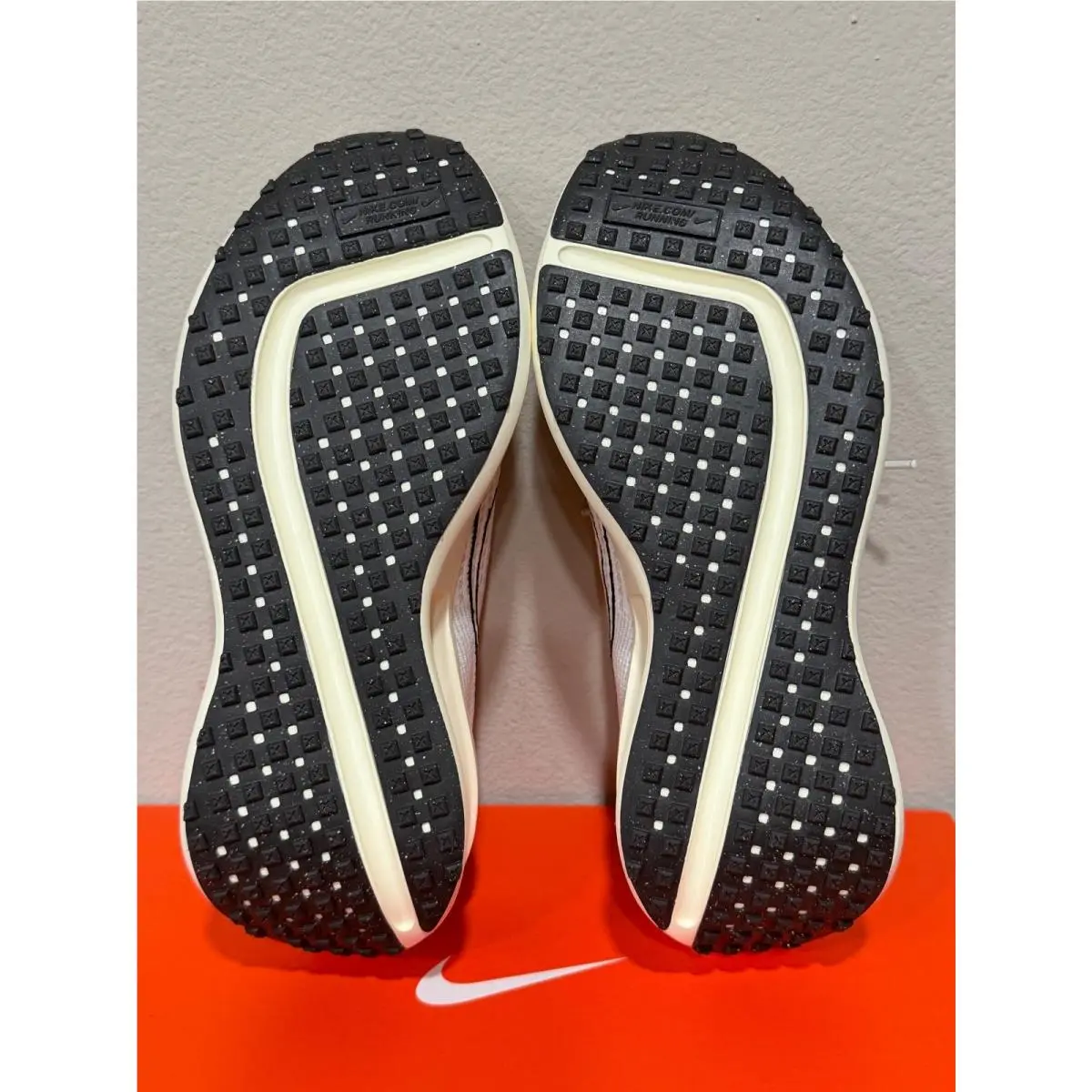 Nike shoes - Beige 2