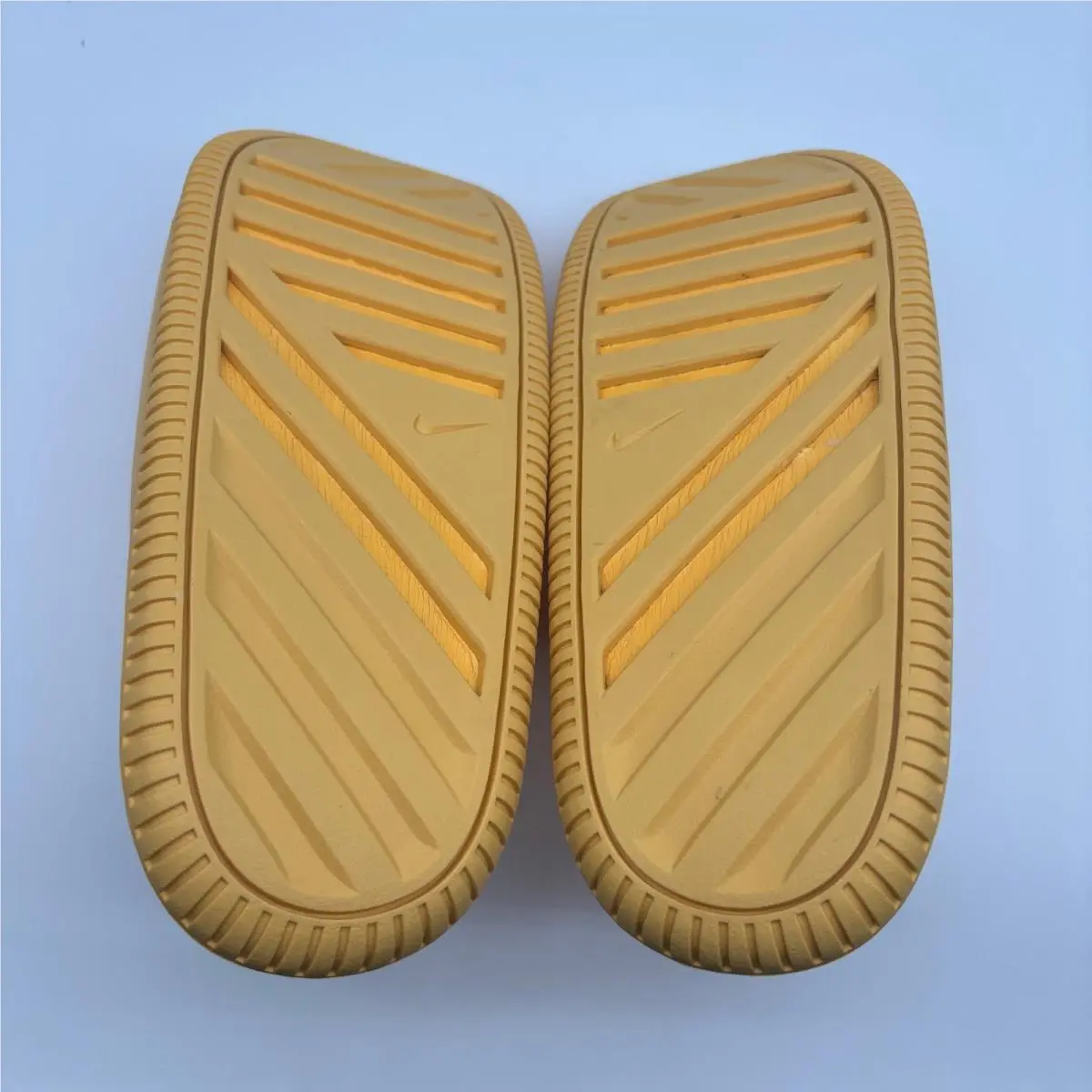 Nike shoes - Nike Calm Slide 2.0 - Calm Slide - Yellow 4