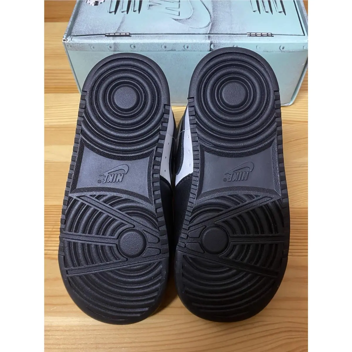 Nike shoes - Air Jordan 1 - Air - Black (UPC: 196154226295) 6