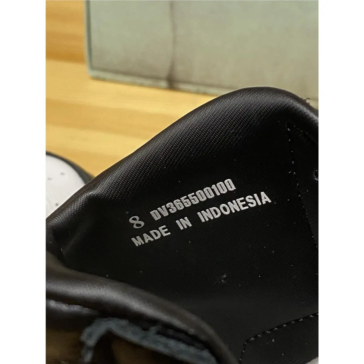 Nike shoes - Air Jordan 1 - Air - Black (UPC: 196154226295) 7