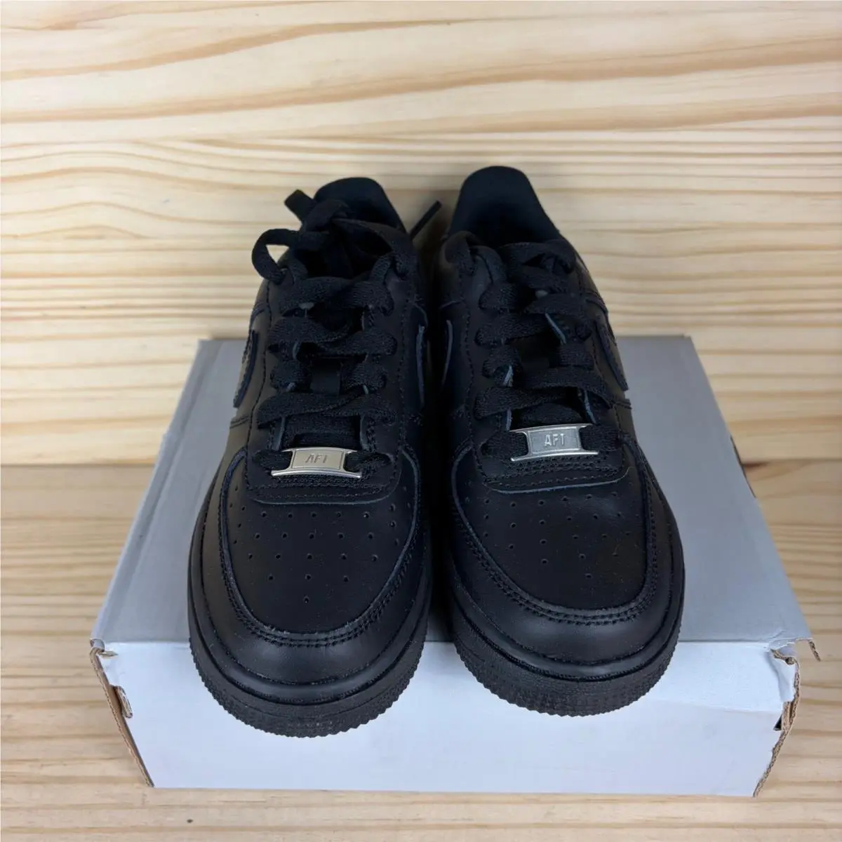 Nike shoes - Nike Air Force 1 LE (GS) - Black 1