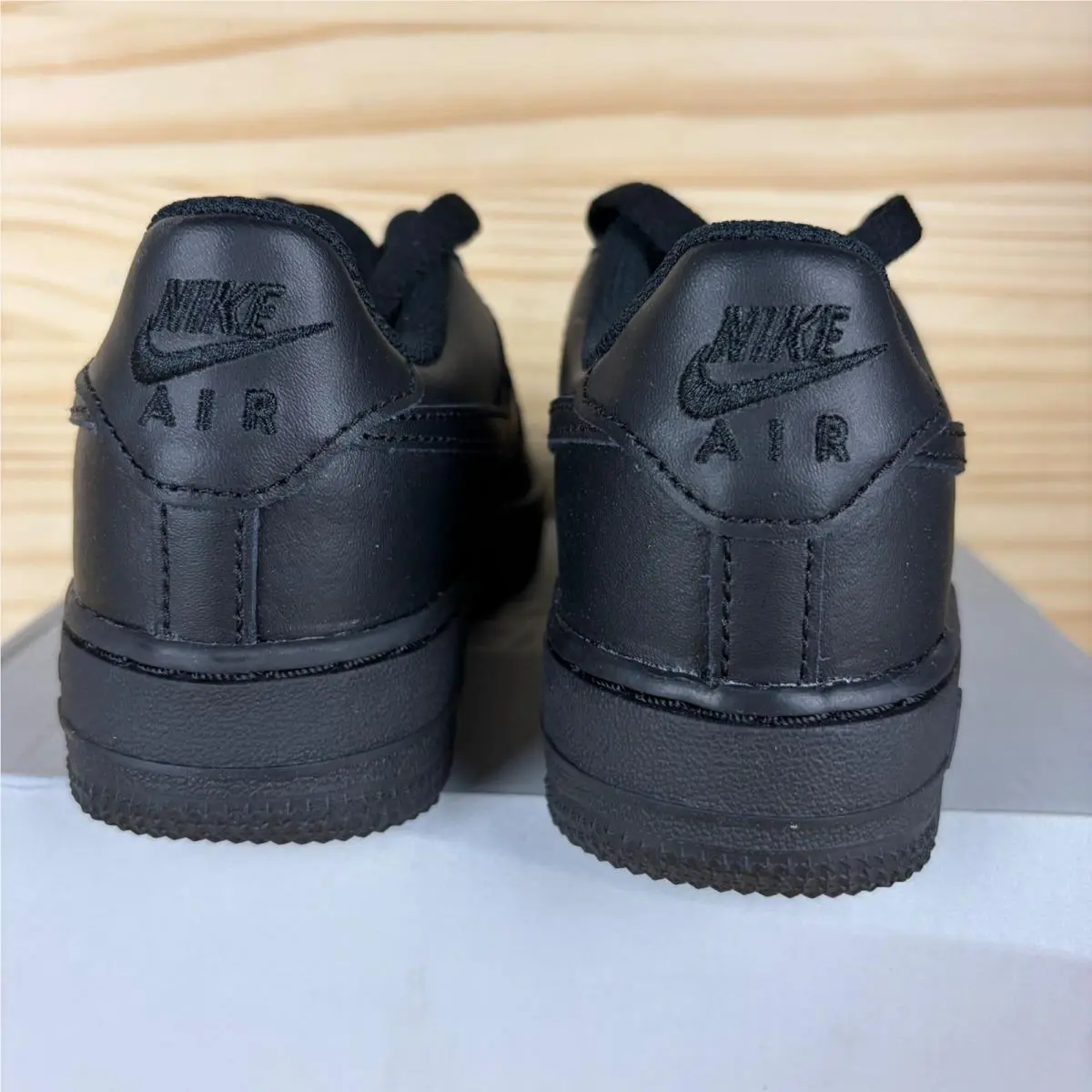 Nike shoes - Nike Air Force 1 LE (GS) - Black 2