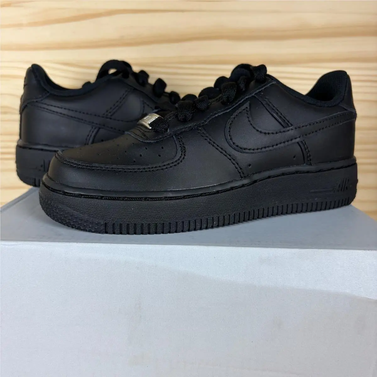 Nike shoes - Nike Air Force 1 LE (GS) - Black 4