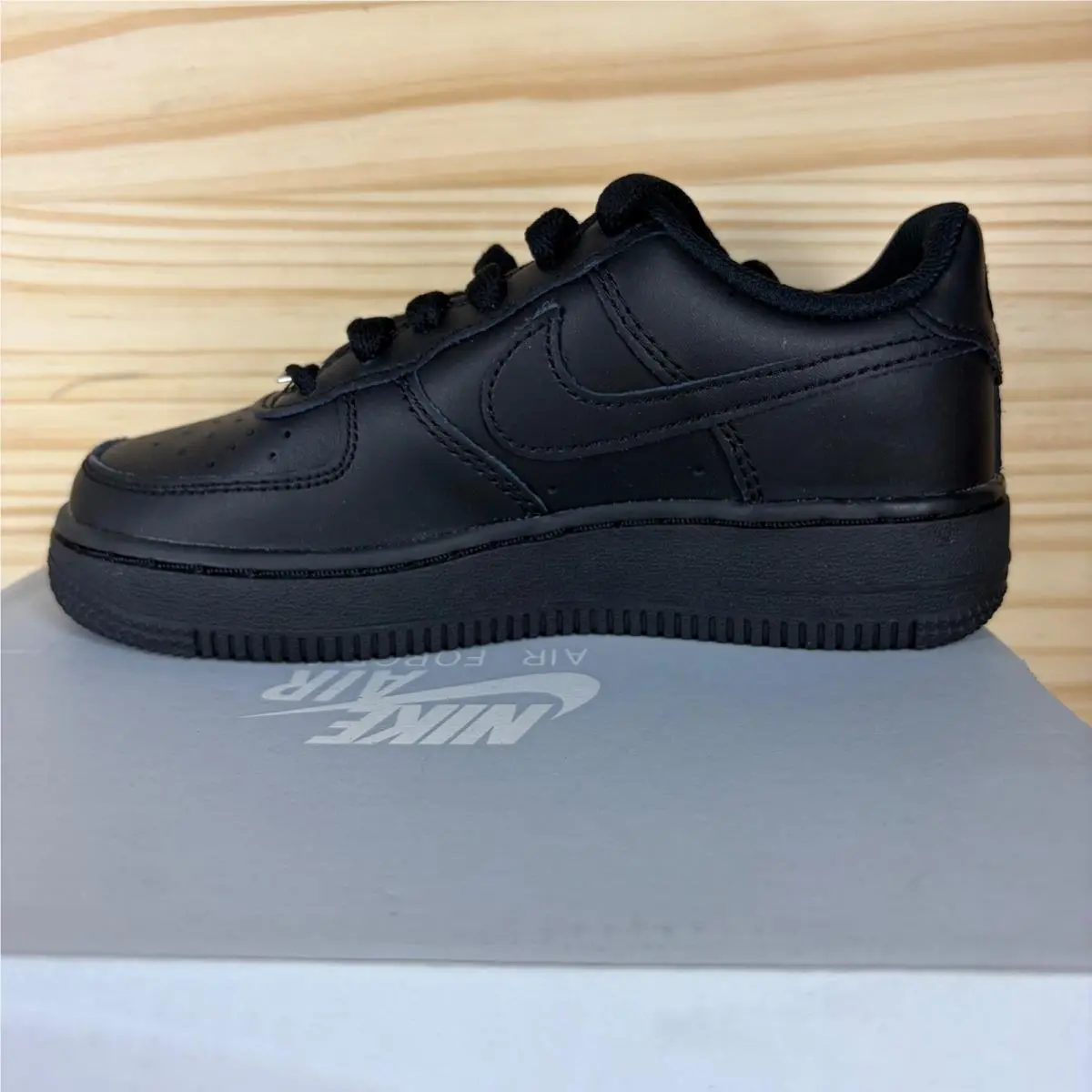 Nike shoes - Nike Air Force 1 LE (GS) - Black 6