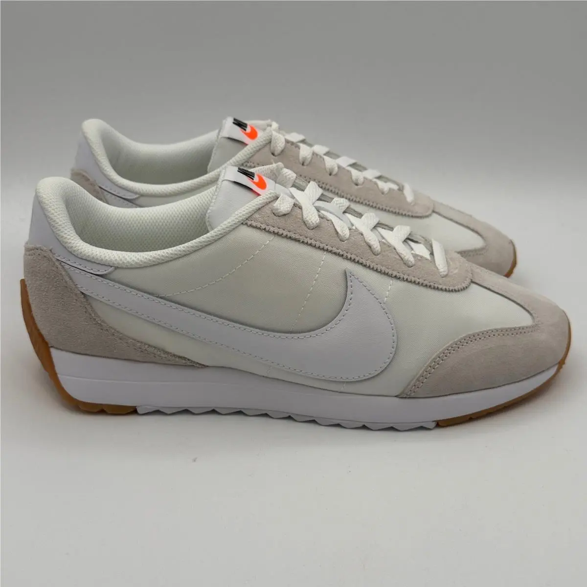 Nike Pacific Shoes Womens Size 9.5 White Safety Orange Running HM4771 103