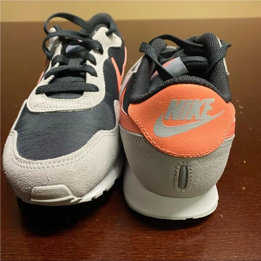 Nike shoes - NA - Gray 3