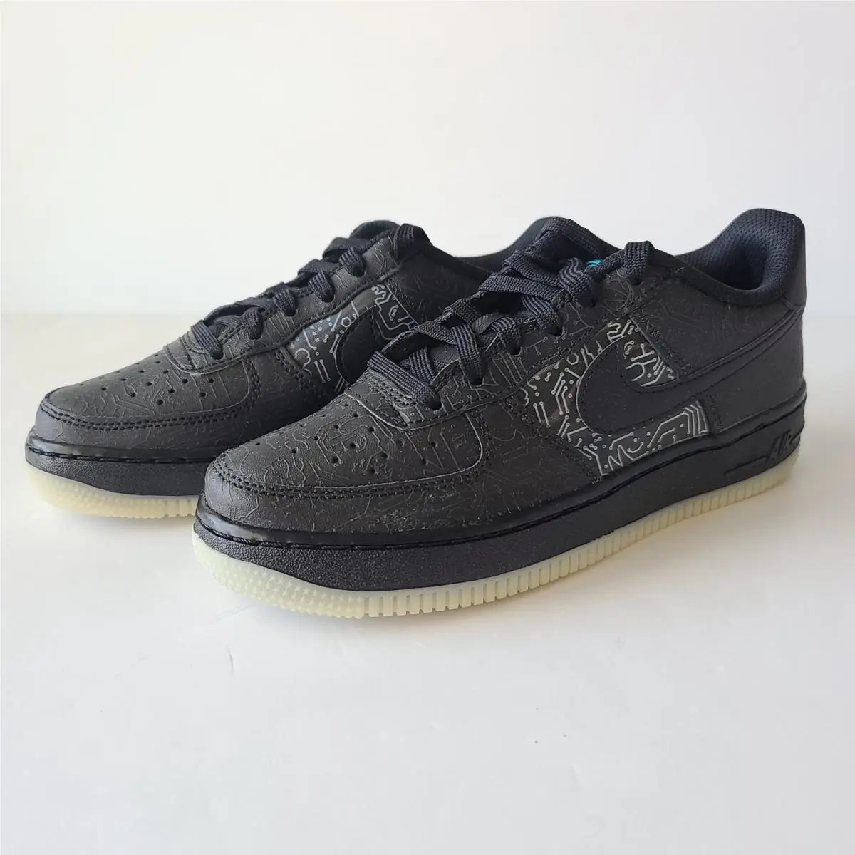 Nike shoes - Nike Air Force 1 - Air Force - Black 1