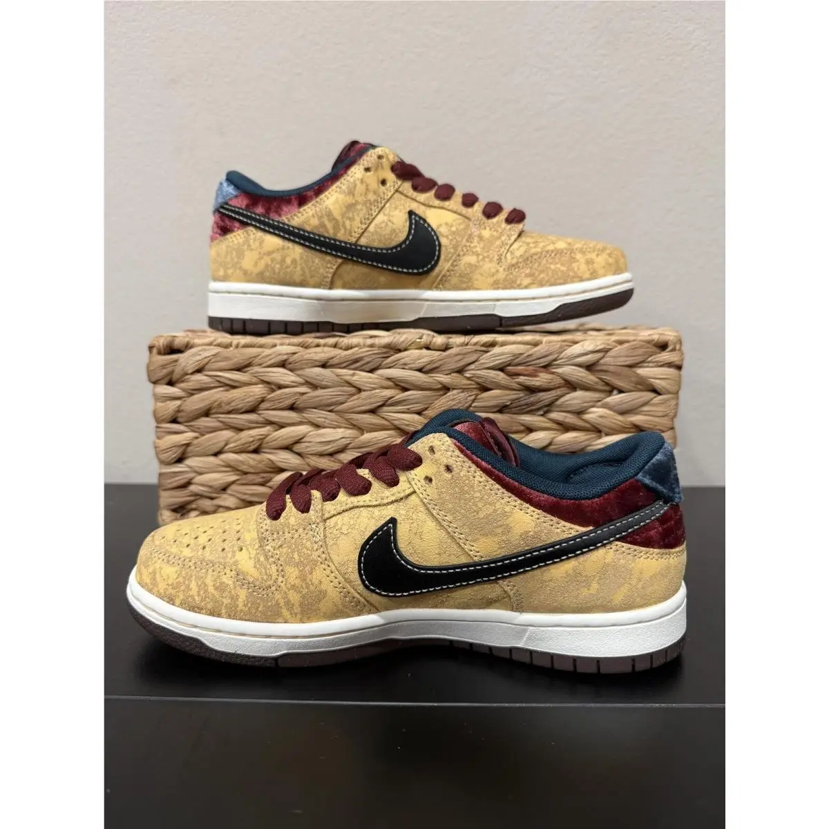 Nike shoes - Brown 0