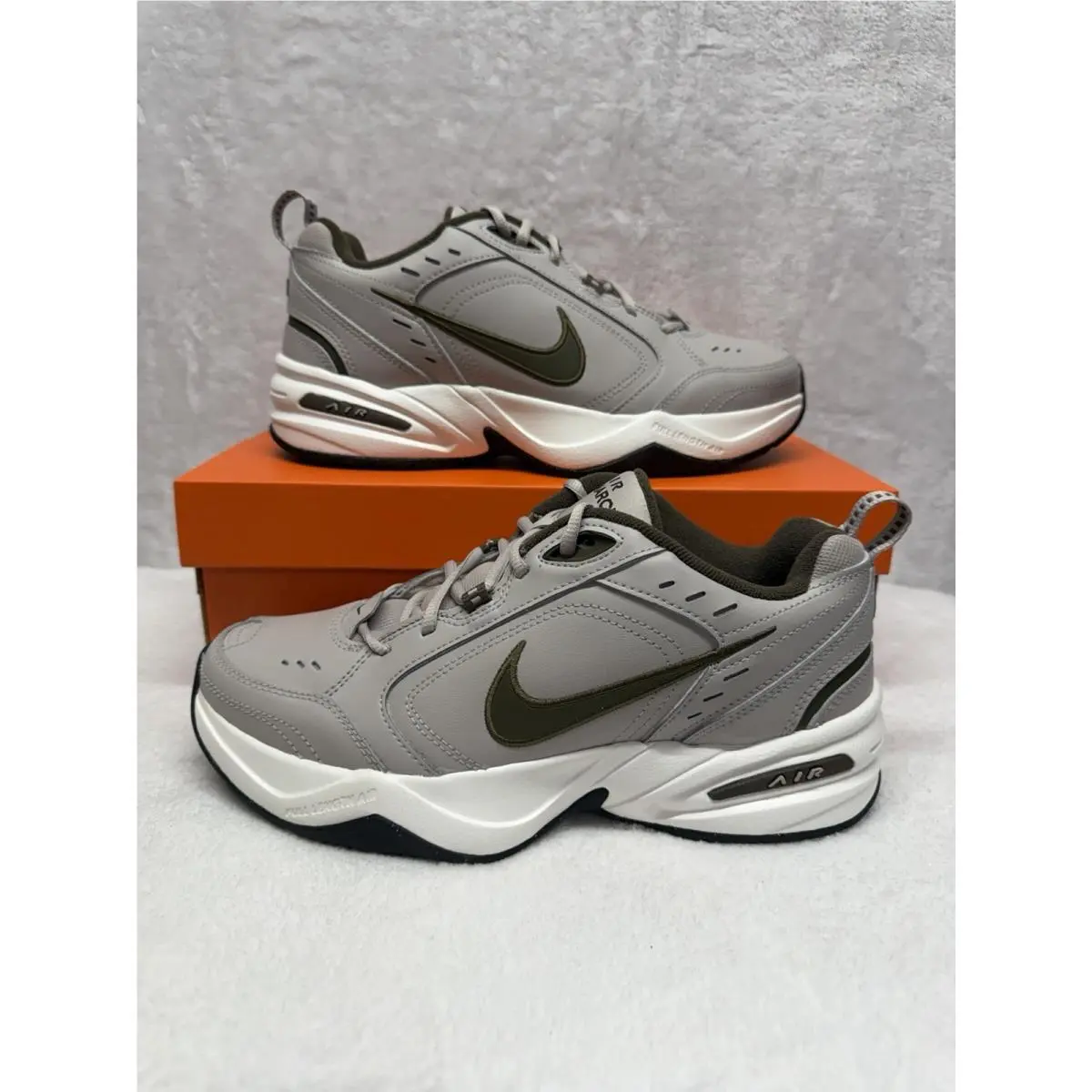 Nike shoes - Nike Air Monarch - Air Monarch - Green 1