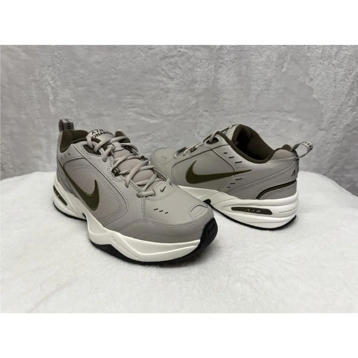 Nike shoes - Nike Air Monarch - Air Monarch - Green 2