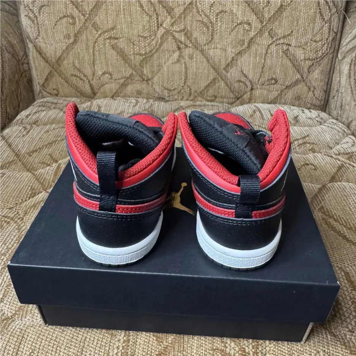 Nike shoes - Jordan 1 - Black 4