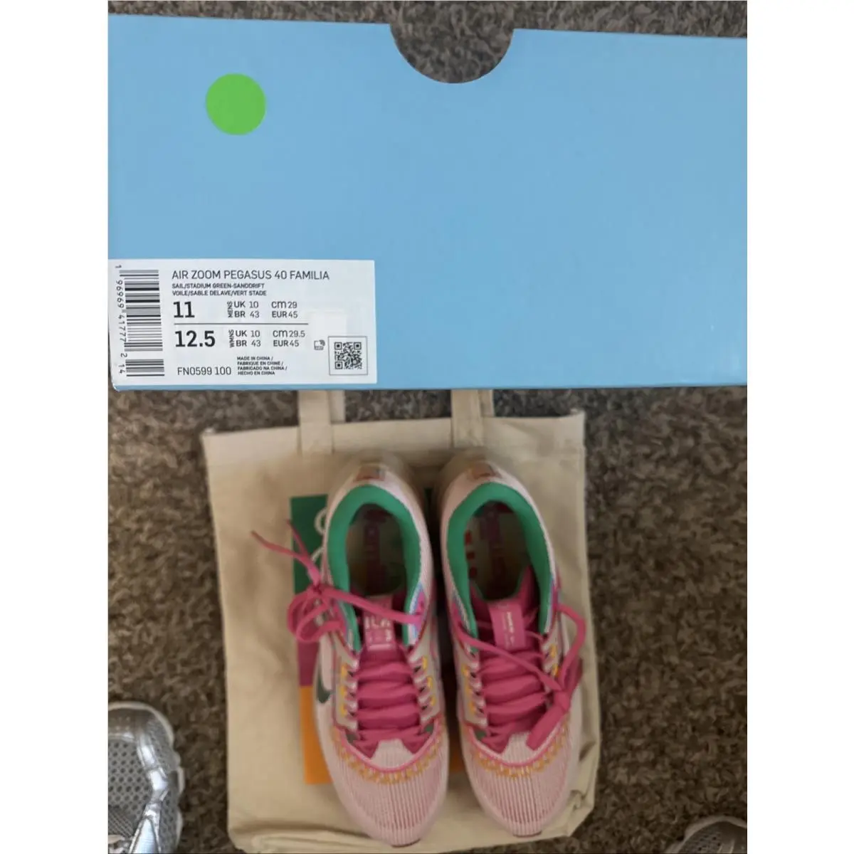 Nike shoes - Nike Air Zoom Pegasus 40 - FN0599-100 - Pink 3