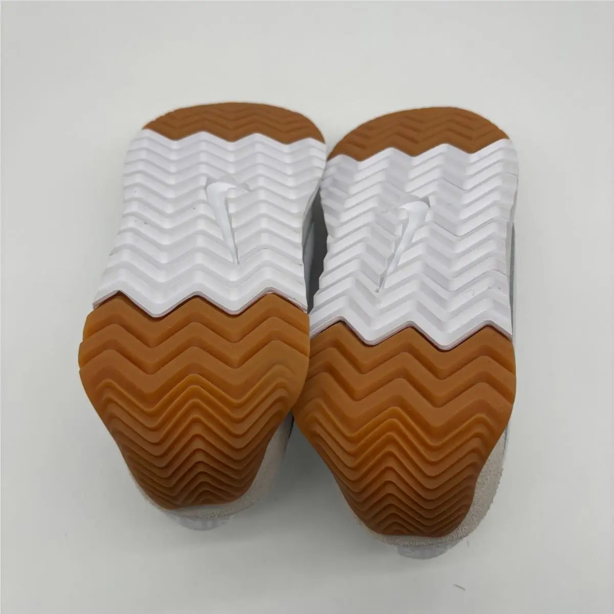 Nike shoes - Pacific - Pacific - White 4