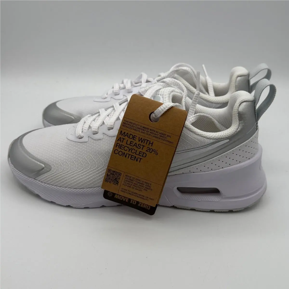 Nike shoes - Air Max Nuaxis - Air Max Nuaxis - White 2