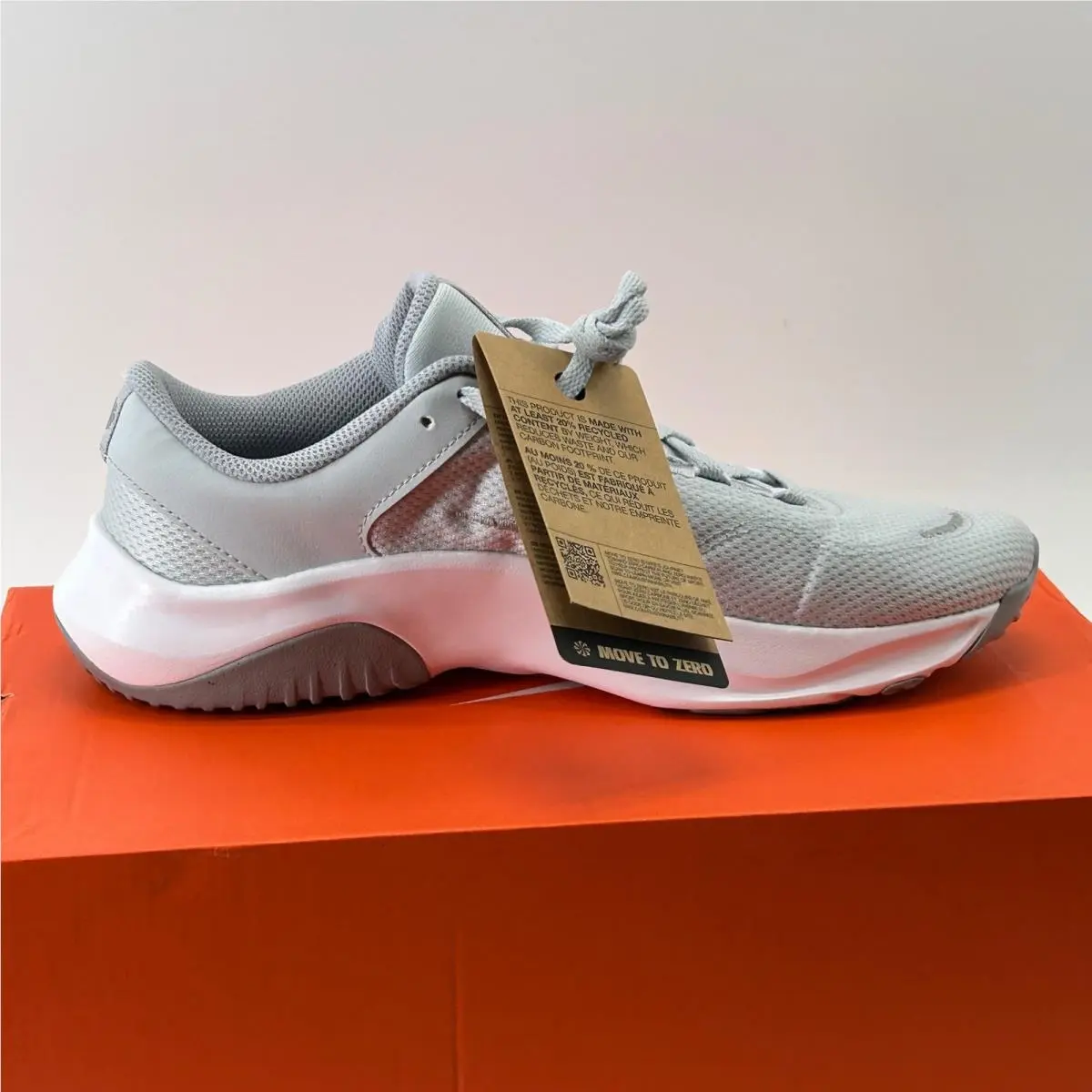 Nike shoes - Nike Legend Essential 3 NN - Gray 1