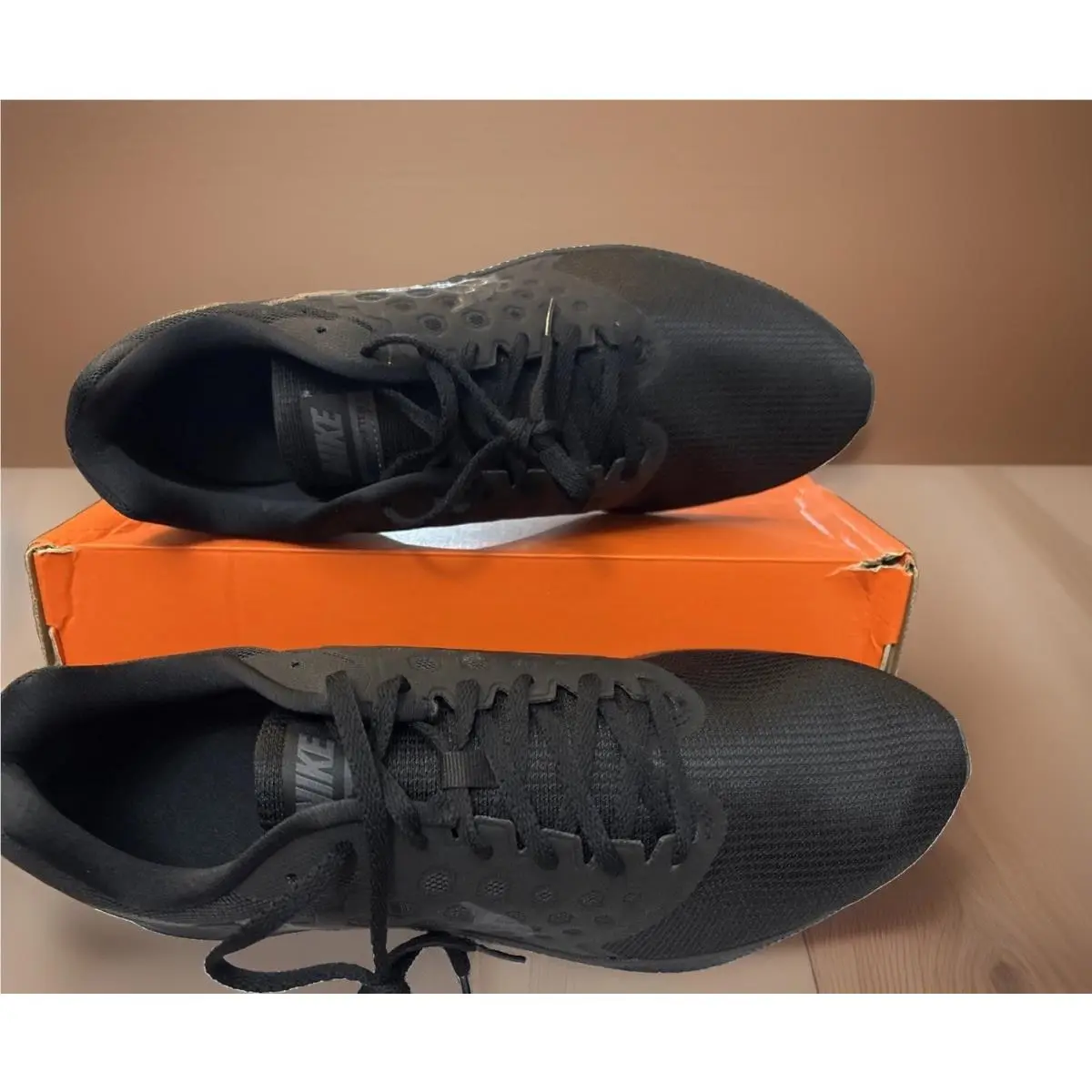 Nike shoes - Black (UPC: 886916050793) 2