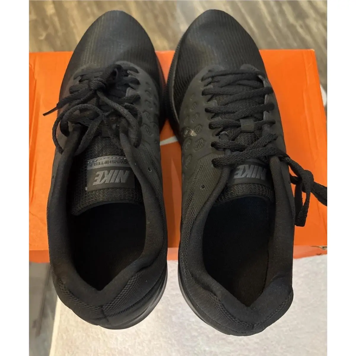 Nike shoes - Black (UPC: 886916050793) 4