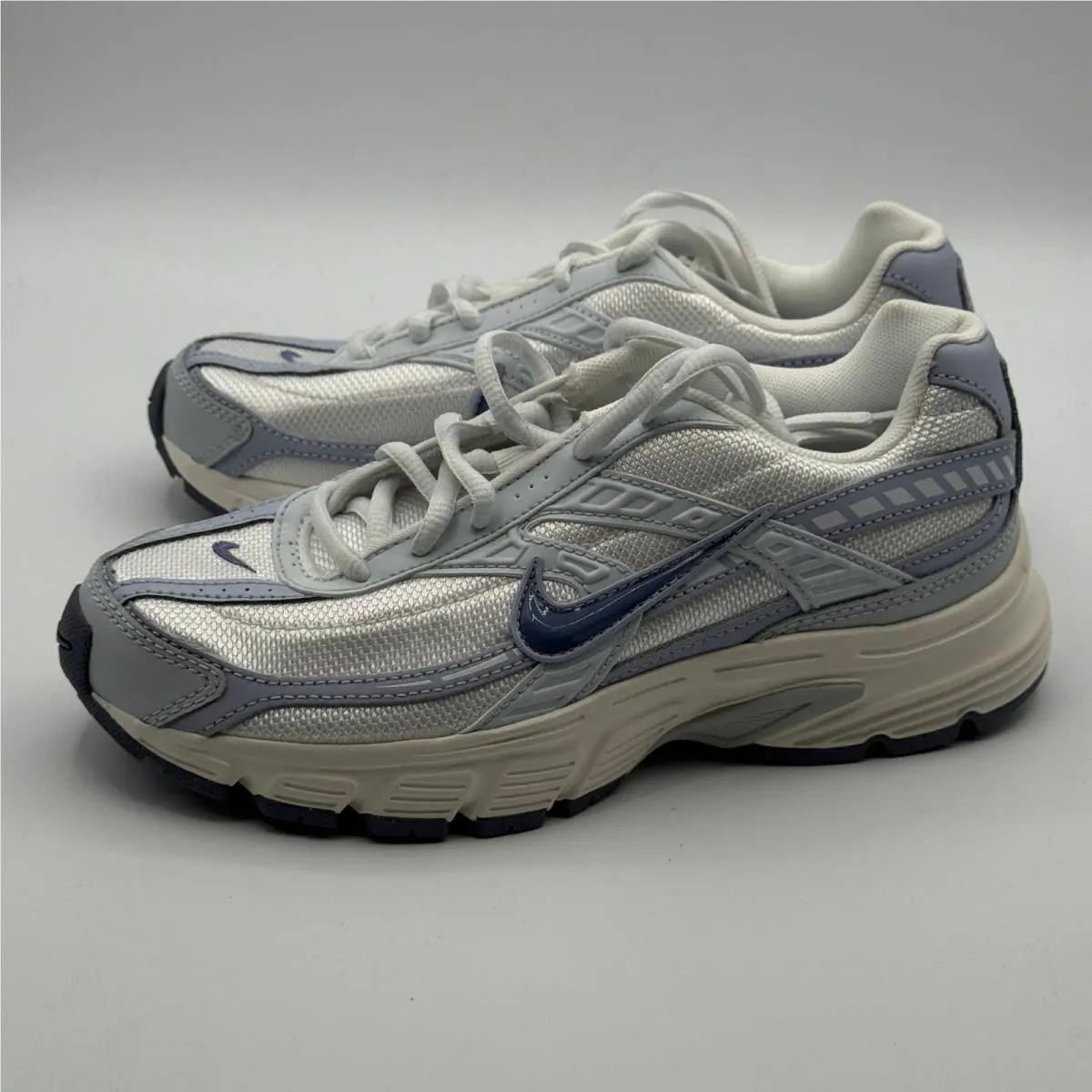Nike shoes - Nike Initiator - Initiator - White 1