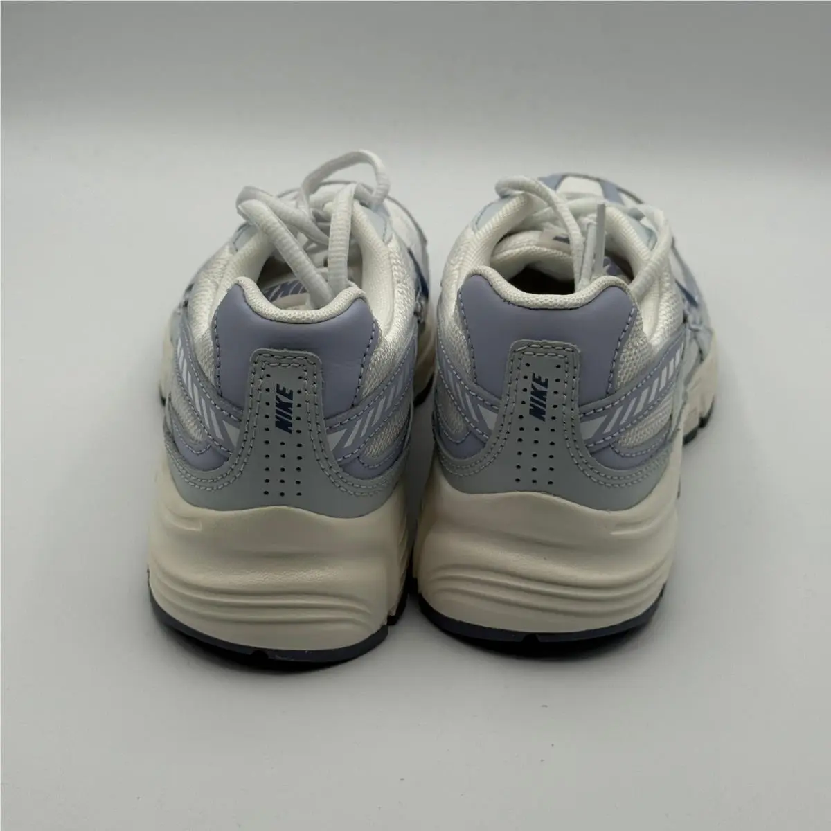Nike shoes - Nike Initiator - Initiator - White 2