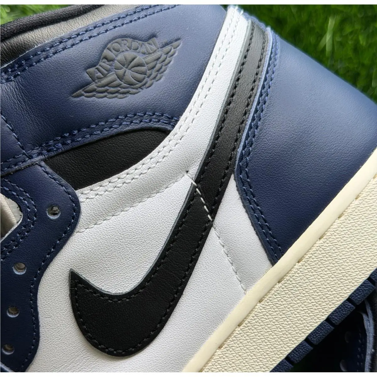 Nike shoes - Jordan 1 Retro High OG Midnight Navy - Blue 3
