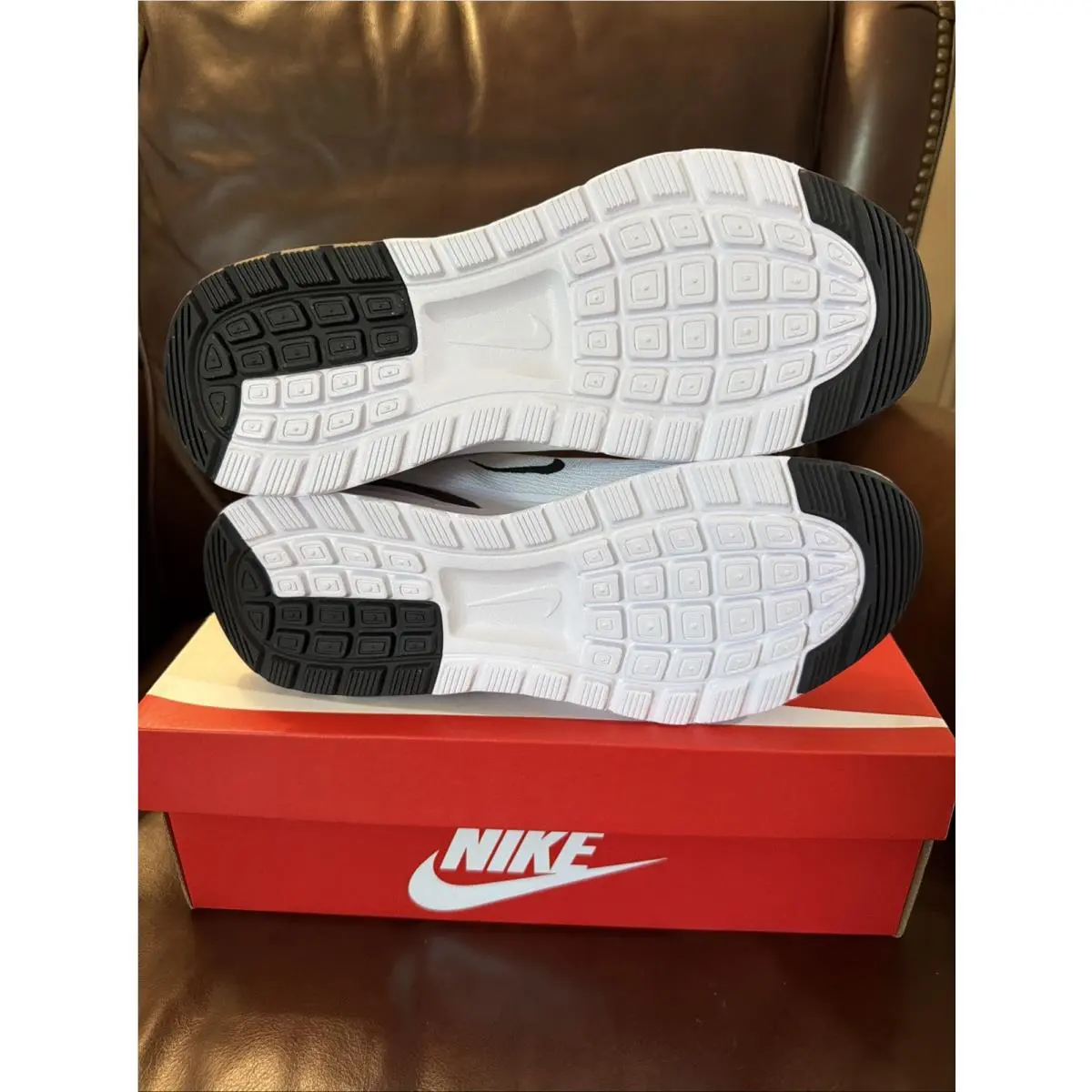 Nike shoes - Nike Air Max Nuaxis - Air Max Nuaxis - HQ1834 100 - White 3