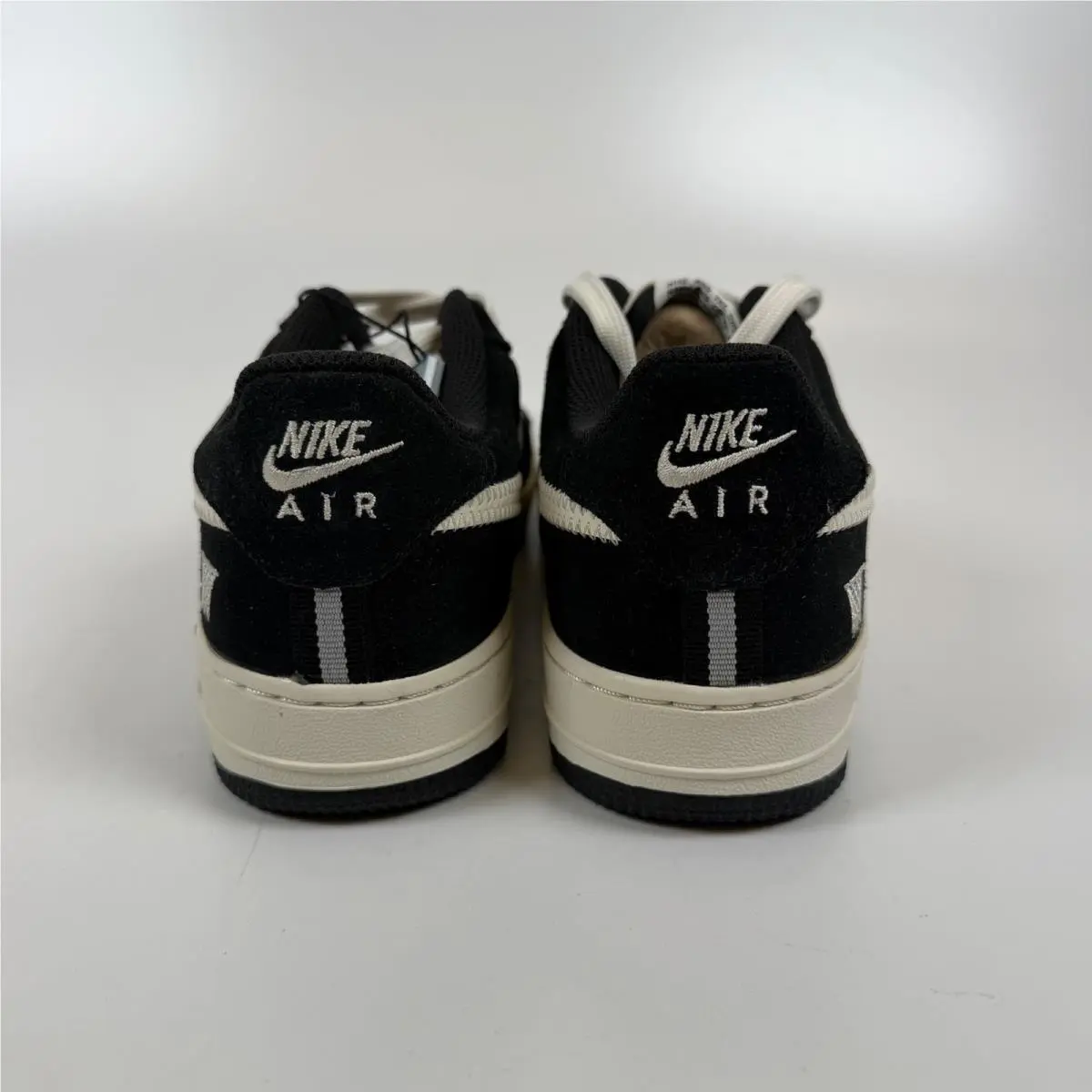 Nike shoes - Nike Air Force 1 Buckets - Black 3