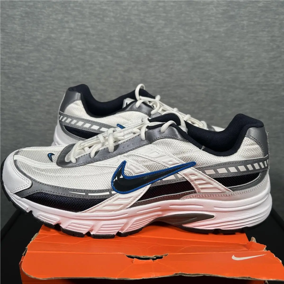 Nike shoes - Nike Initiator - Initiator - White 0