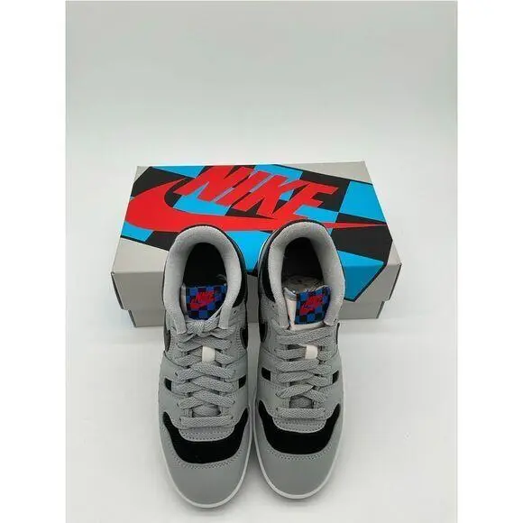 Nike shoes - Multicolor 1