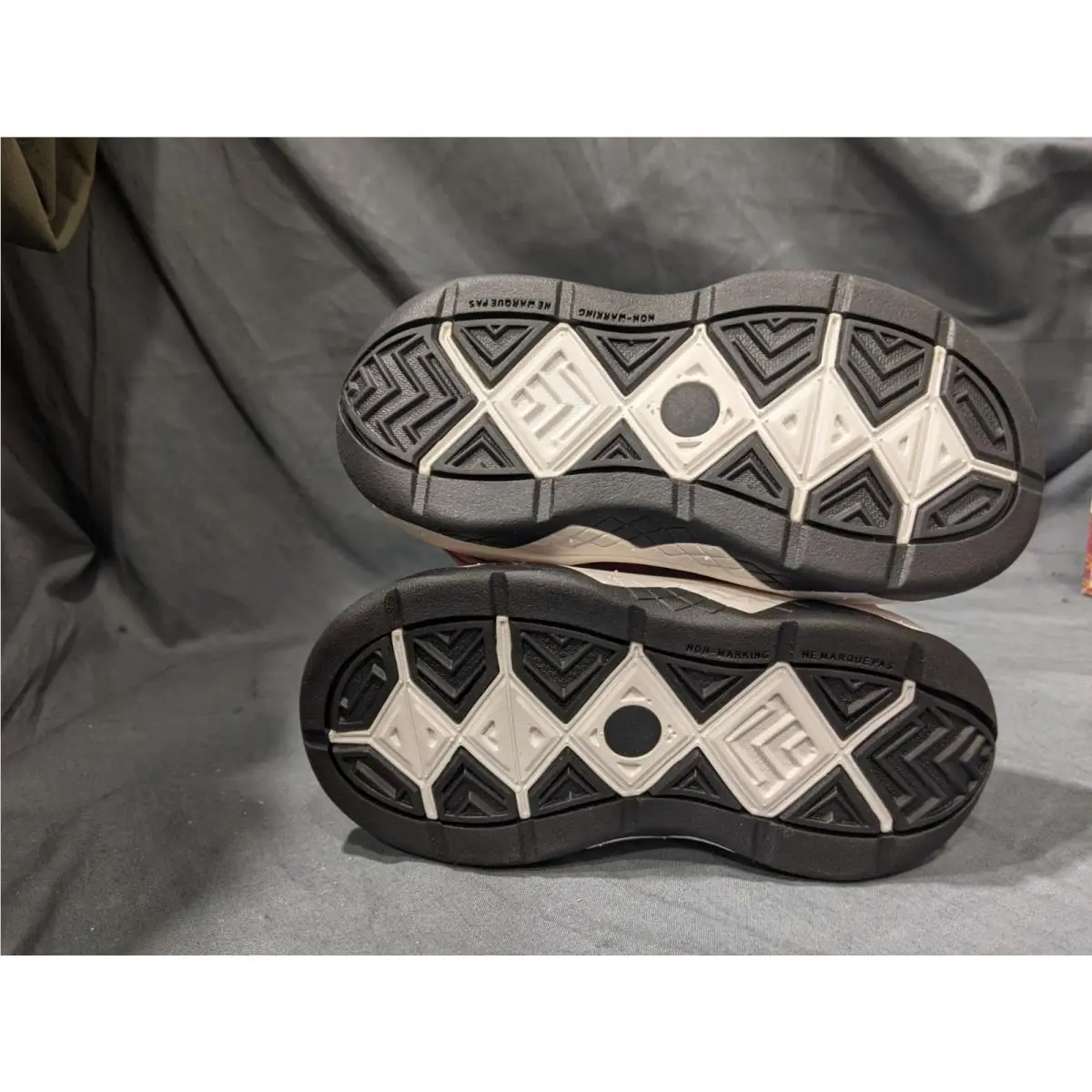 Nike shoes - Nike LeBron Soldier - LeBron Soldier - Red (UPC: 826218852480) 8