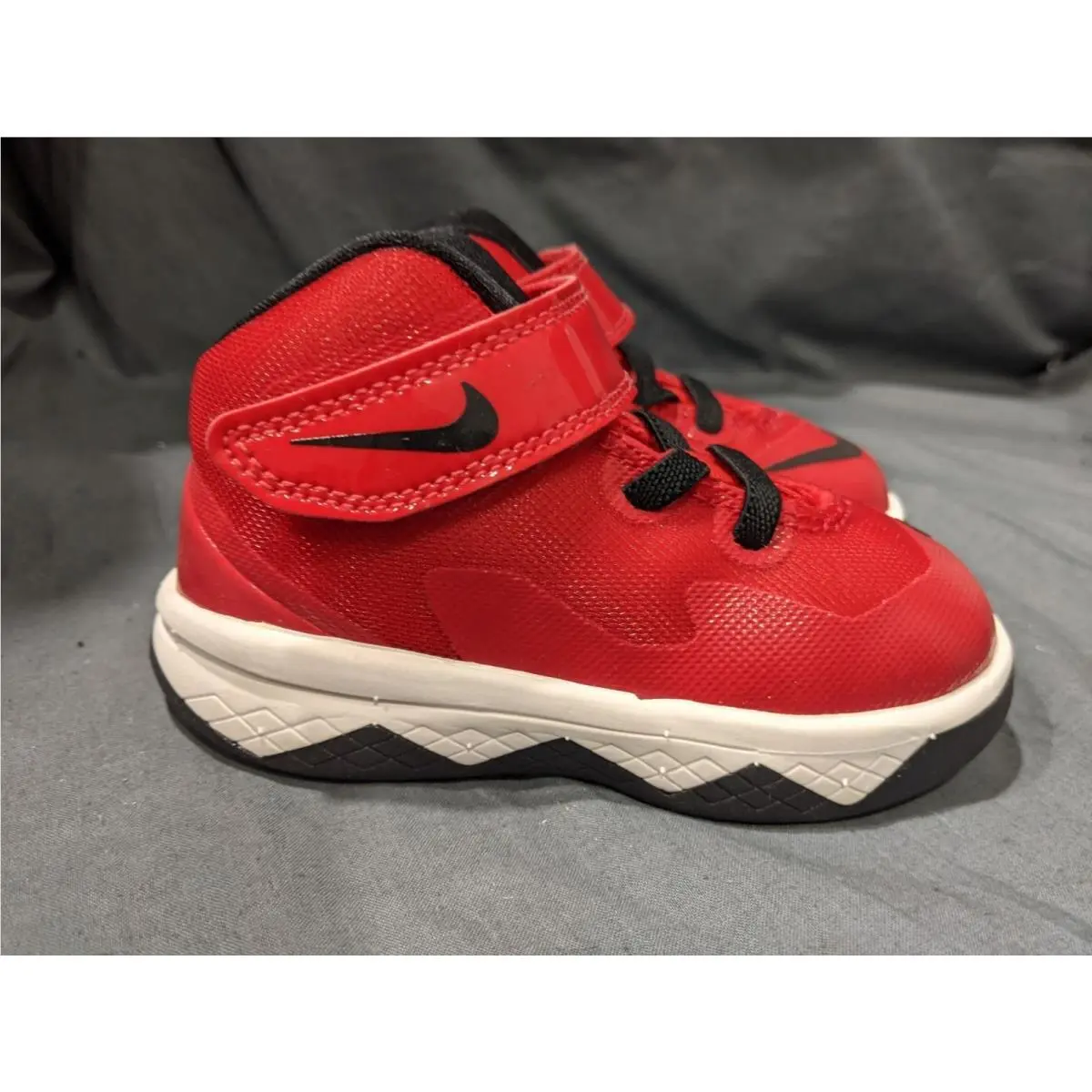 Nike shoes - Nike LeBron Soldier - LeBron Soldier - Red (UPC: 826218852480) 4