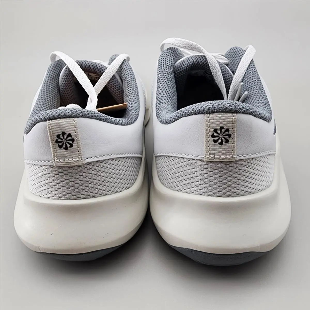 Nike shoes - Nike Legend Essential 3 NN - Gray 2