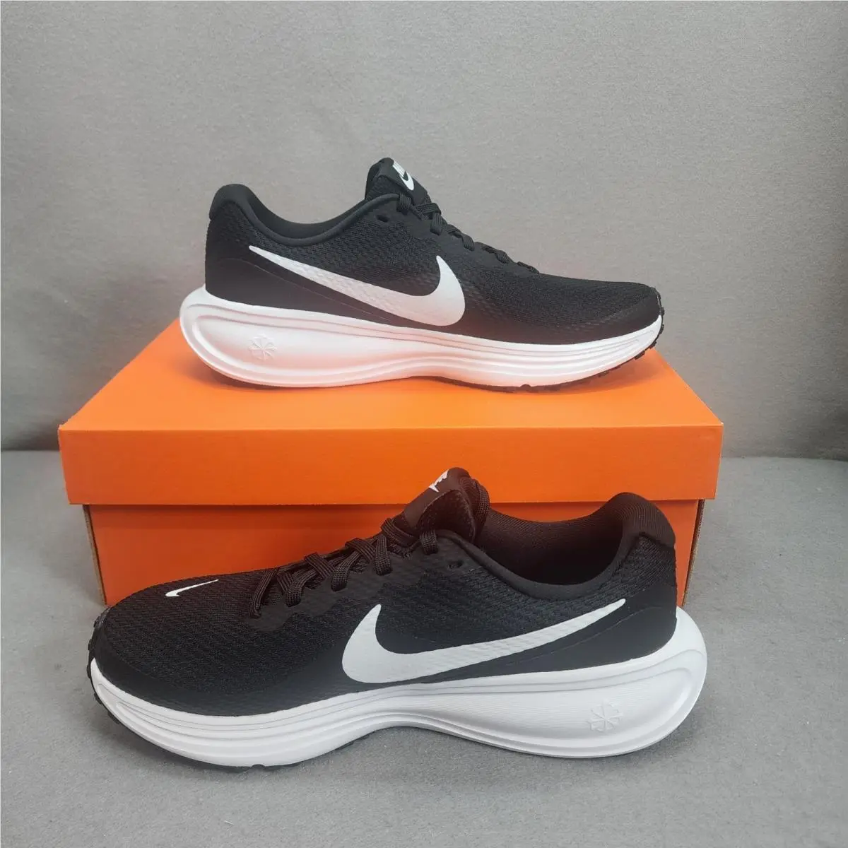 Nike shoes - Nike Revolution 8 - Revolution - Black 0