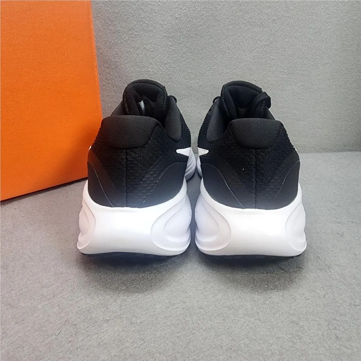 Nike shoes - Nike Revolution 8 - Revolution - Black 2