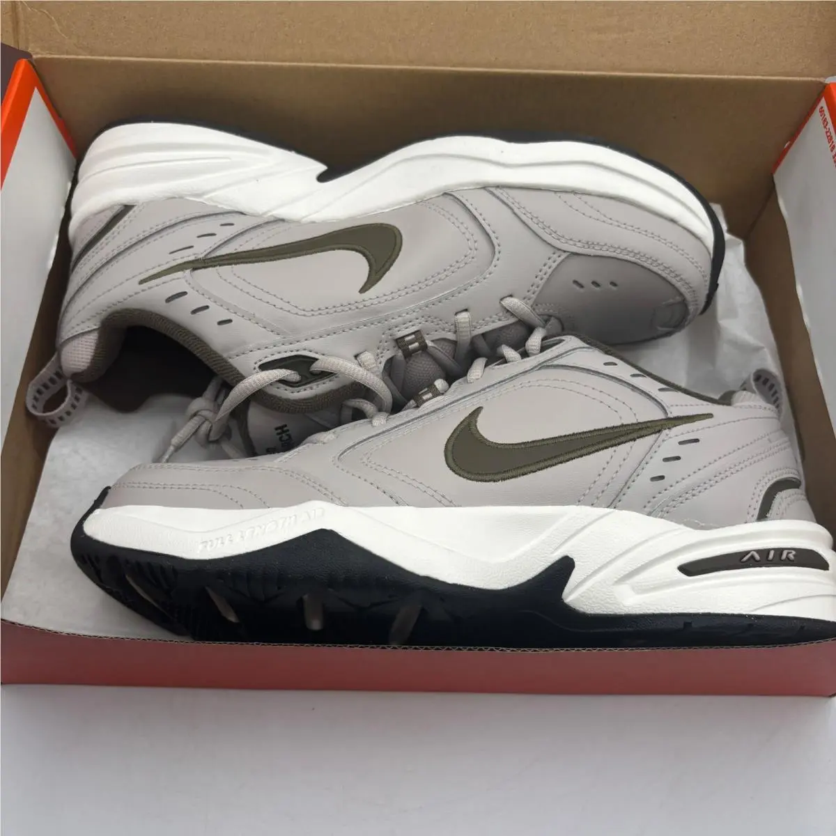Nike shoes - Nike Air Monarch IV - Air Monarch - Beige 4